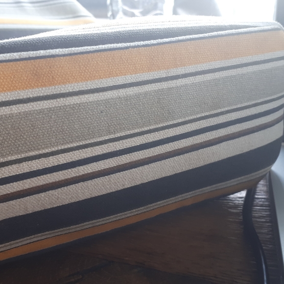 NWT Danier canvas tote with leather handles - Picture 6 of 6